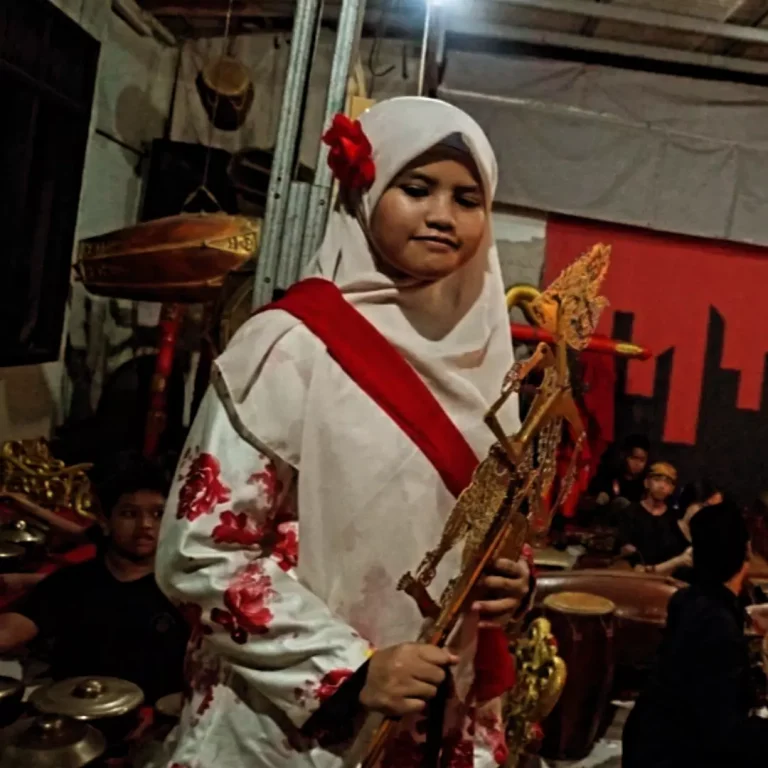 Sasmita wayang nenek