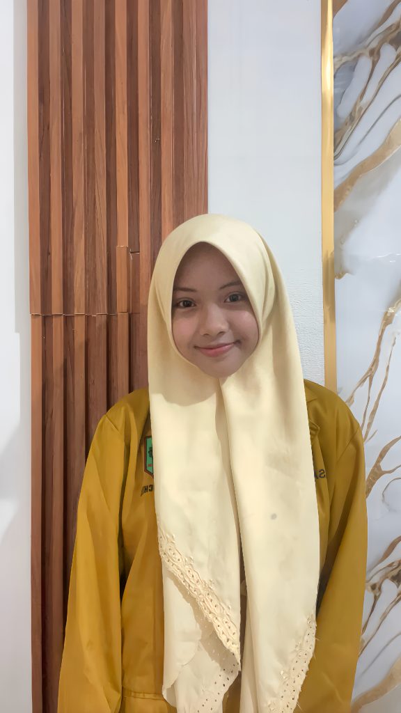 Title of Artwork / Writing: Labirin Perpisahan