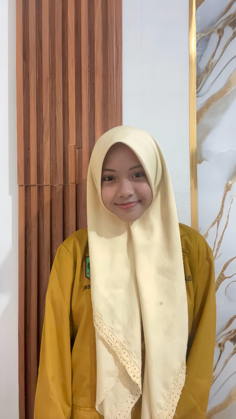 Title of Artwork / Writing: Labirin Perpisahan