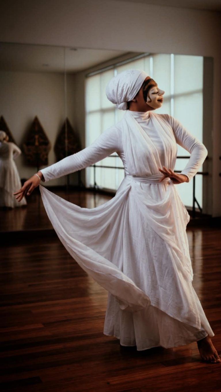 Erna Winarsih Wiyono